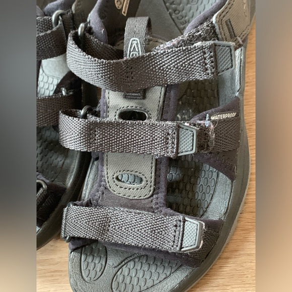 Keen Astoria West Womens Black Open Toe Outdoor Sandals Size 8 1024868 Straps - Picture 4 of 7